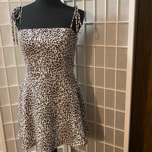 PRINCESS POLLY LEOPARD MINI DRESS🌸
